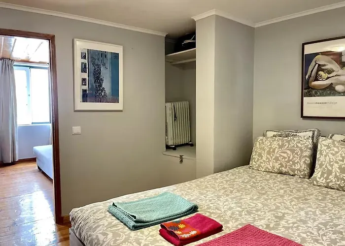 Alfama Typical By Hosty Lisboa